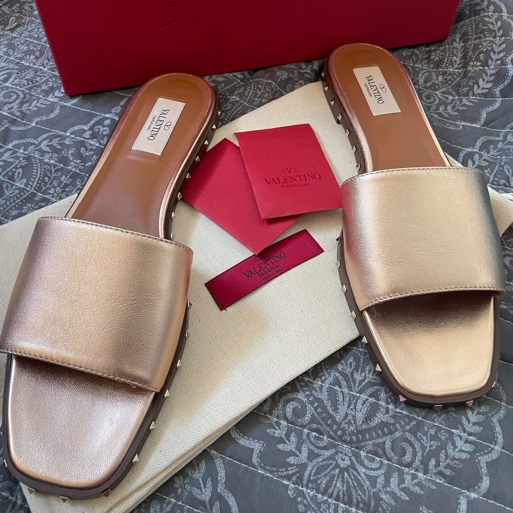 Valentino Gold Slide. Women’s. Size 40.